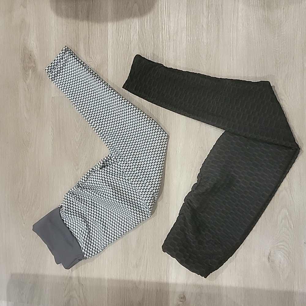 famous tic tok leggings great condition
